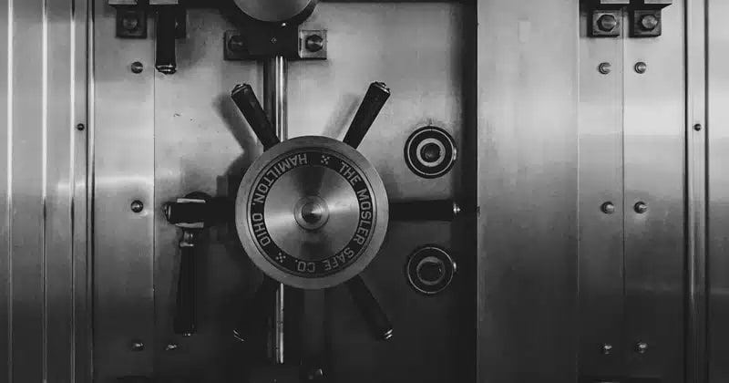 A picture of a bank vault